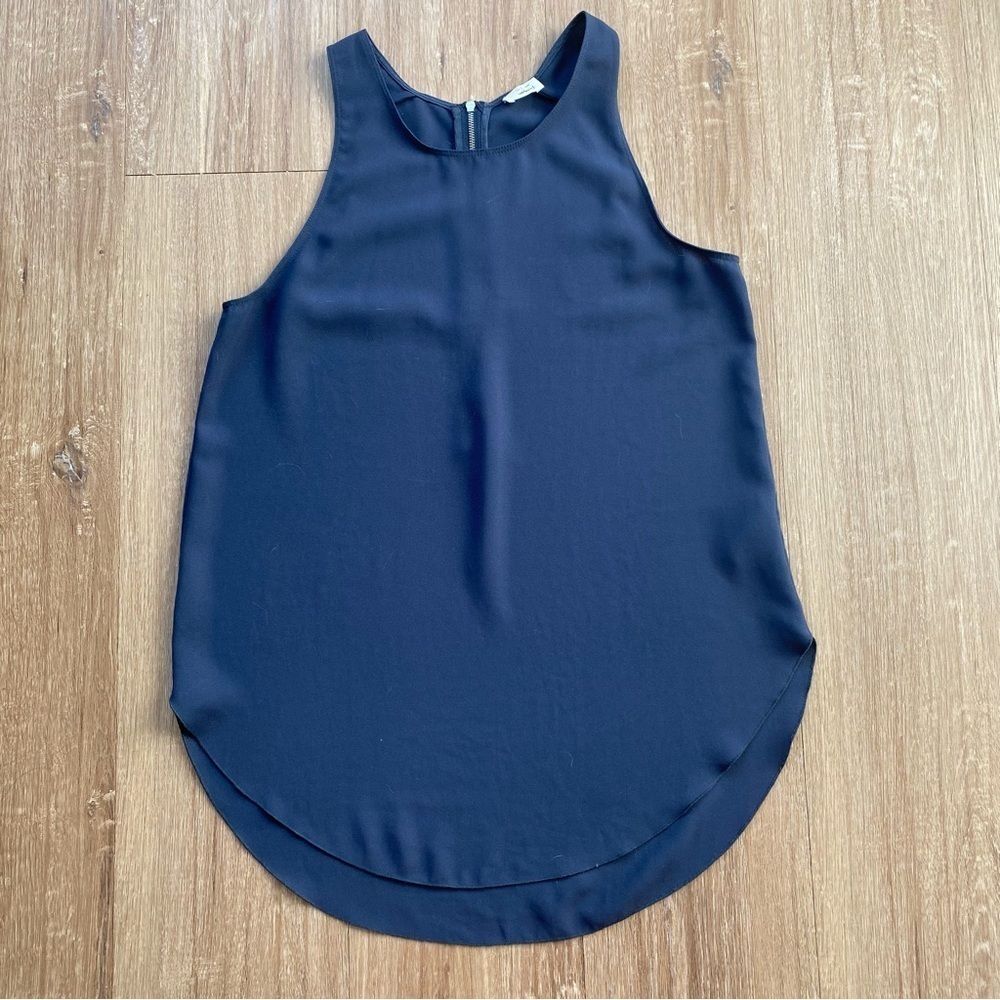 Wilfred | Aritzia Sevres Sleeveless Zip-Back Blouse Blue